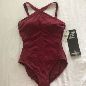NWT Miraclesuit 1pc